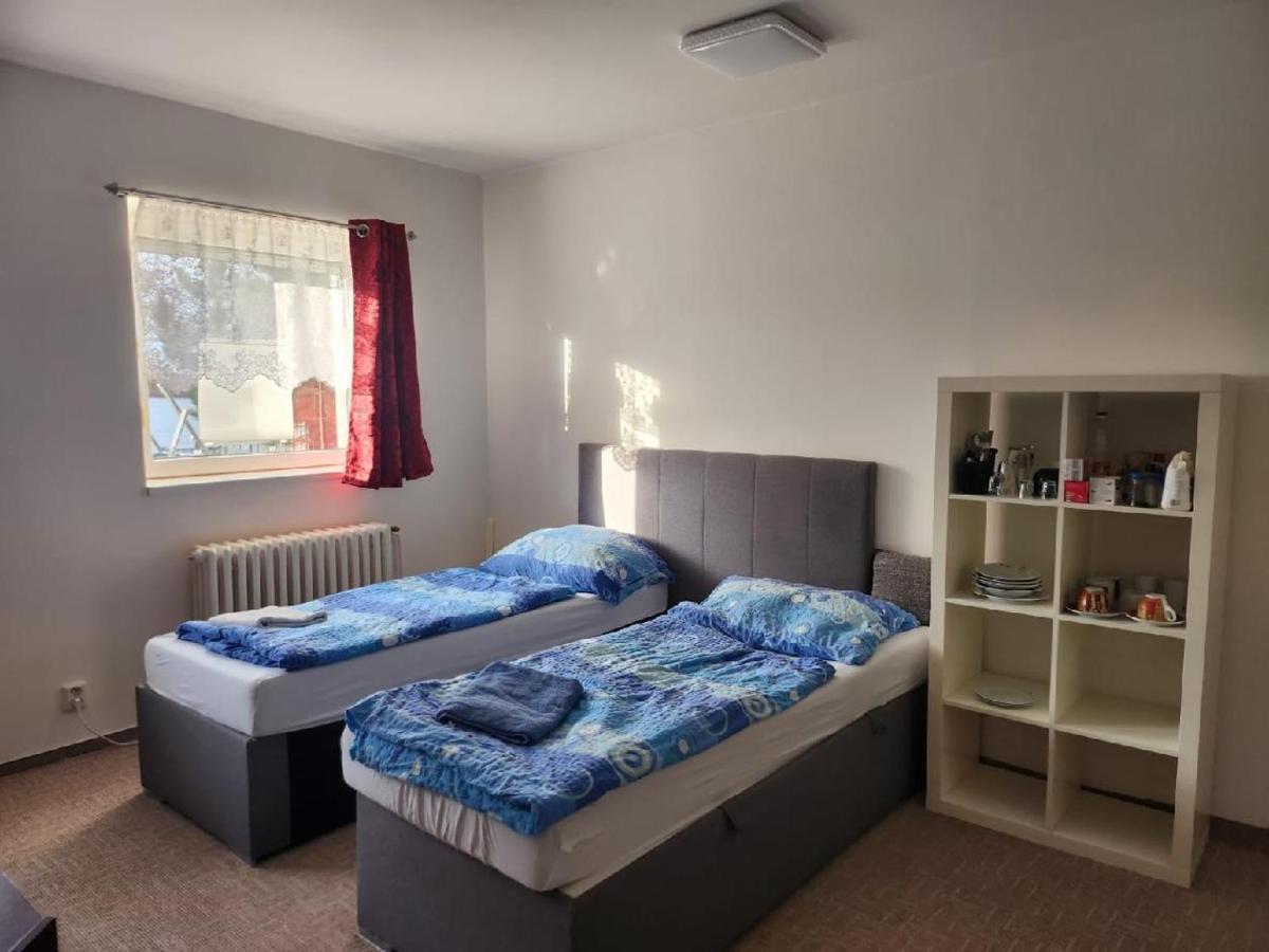 Homestay U Hanky Zdiby Εξωτερικό φωτογραφία