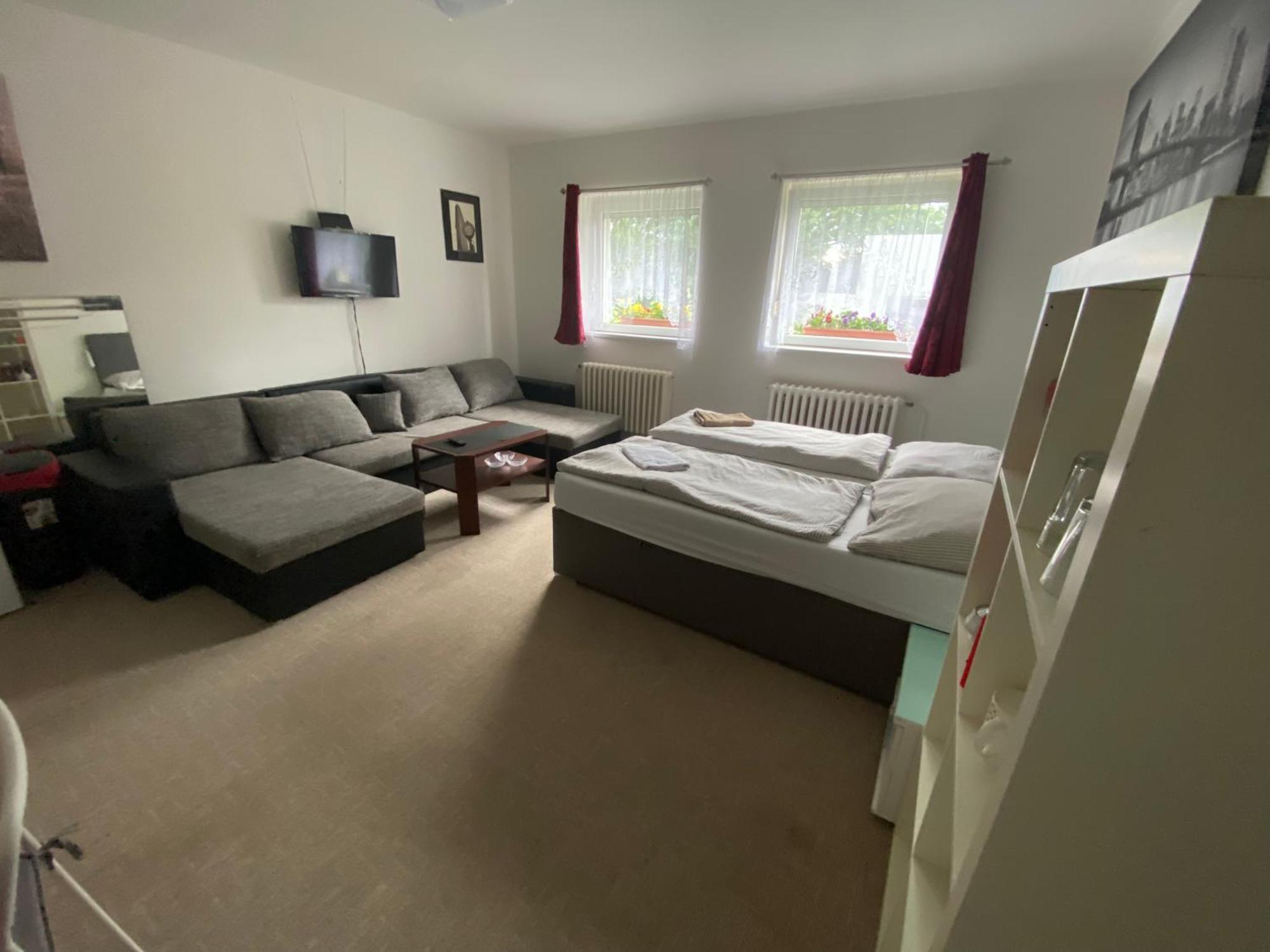 Homestay U Hanky Zdiby Εξωτερικό φωτογραφία