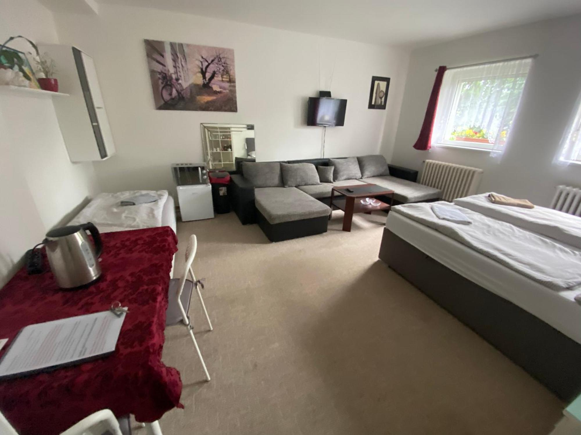 Homestay U Hanky Zdiby Εξωτερικό φωτογραφία